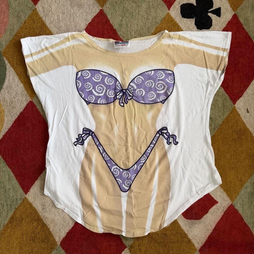 Vintage purple bikini body graphic tee